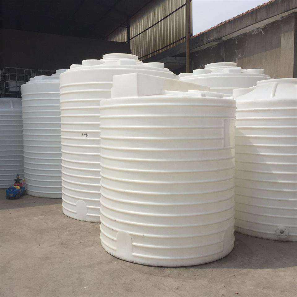 每當(dāng)我們選擇防腐儲罐時,讓我們必須特別注意的問題: 每當(dāng)我們選擇防腐儲罐時,讓我們必須特別注意的問題: