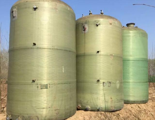 玻璃鋼鹽酸儲罐為何會這般大受歡迎呢? 玻璃鋼鹽酸儲罐為何會這般大受歡迎呢?